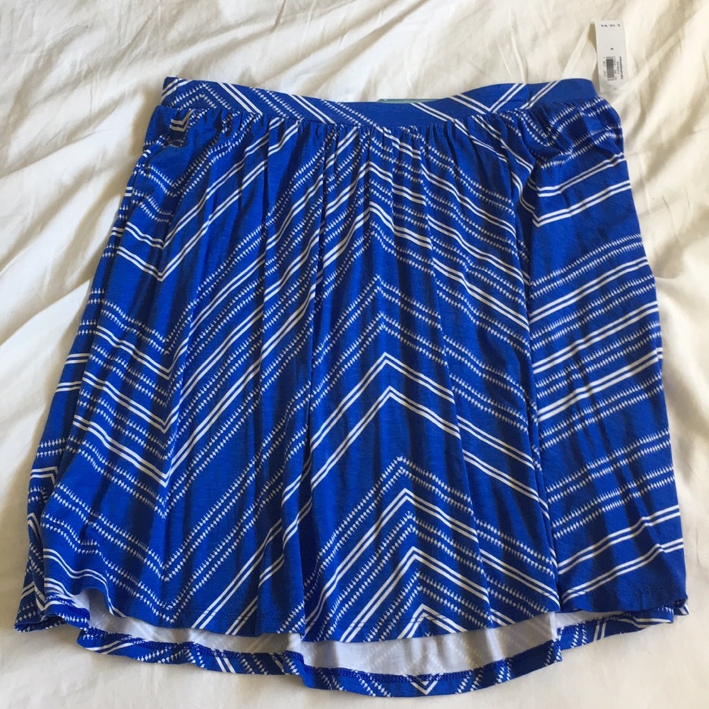 Blue and white old navy skirt